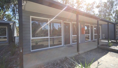 Motel Family Room (Sleeps 6)