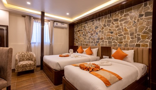 Deluxe Triple Room