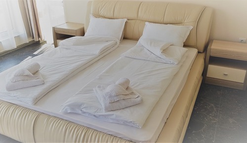 Deluxe Studio Suite