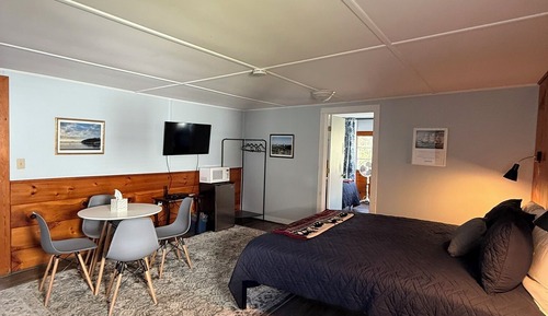 Room, 2 Bedrooms