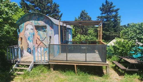 Gallery Bungalow