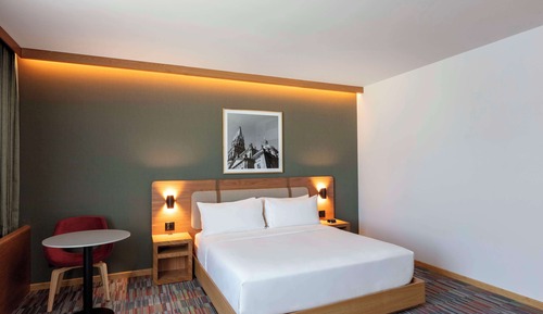 Junior Suite, 1 King Bed