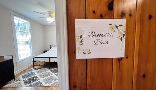 Standard Single Room (Brookside Bliss)