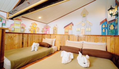 Standard Loft, Multiple Beds