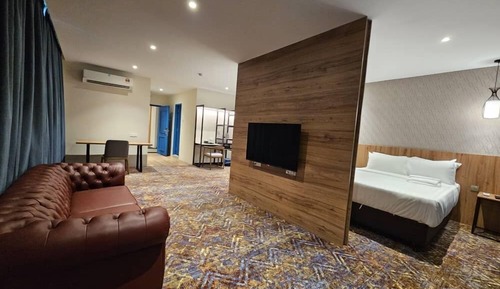Family Room, 2 Queen Beds, Non Smoking
