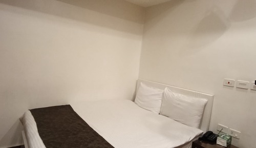 Deluxe Single Room