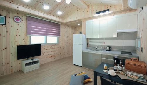 Room (5 buildings)