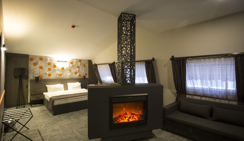 Junior Room, 1 Queen Bed, Non Smoking