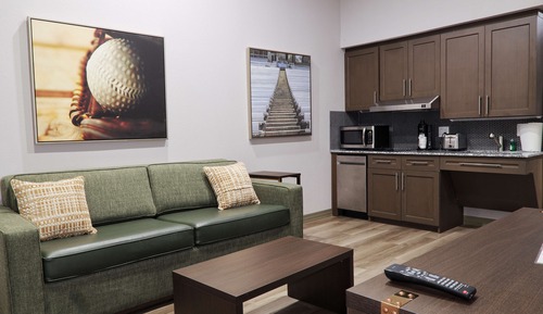 Suite, 1 King Bed, Accessible, Kitchen (with Sofabed)