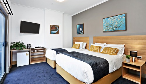 Deluxe Double or Twin Room, Multiple Beds, Non Smoking, Balcony