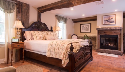 Storm King, Luxury Room, Jetted Tub