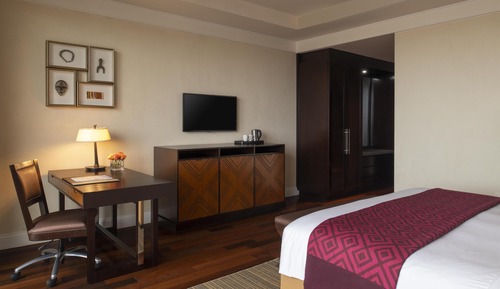 Deluxe Room, 1 King Bed