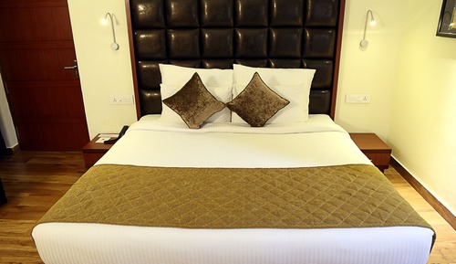 Grand Deluxe