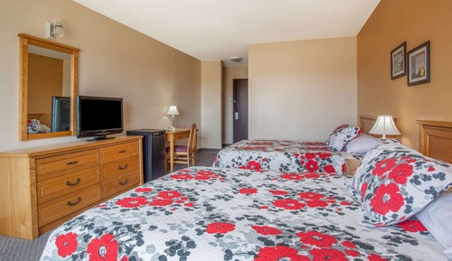 Room, 2 Queen Beds, Smoking