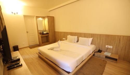Deluxe Room, 1 King Bed