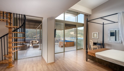 Deluxe Loft