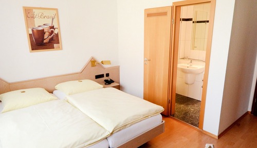 Basic Double Room
