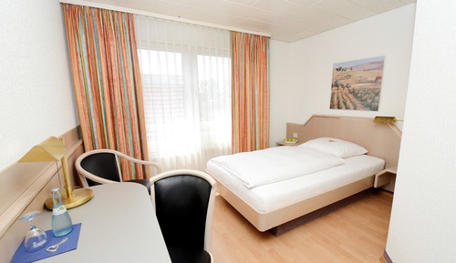 Comfort Single Room