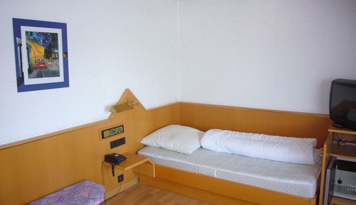 Standard Single Room
