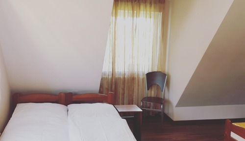 Basic Triple Room, Private Bathroom