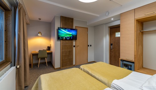 Standard Twin Room (Renewed)