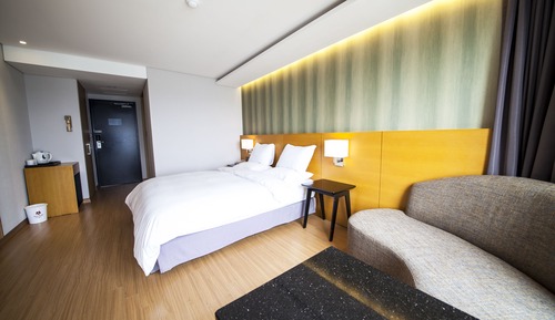 Deluxe Double Room (Breakfast for 2 included)