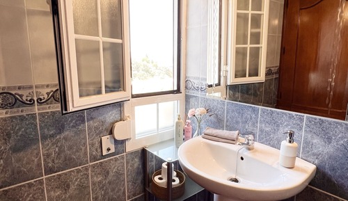 Double Room, 1 King Bed, Mountain View