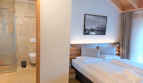 Deluxe Apartment, 2 Bedrooms, Non Smoking, Mountain View