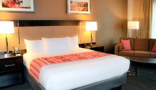 Deluxe Room, 1 King Bed, Accessible