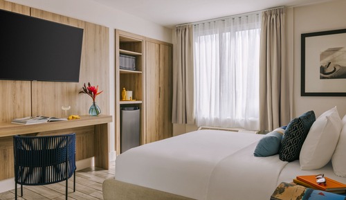 King Suite, Oceanfront (Self Check-in)