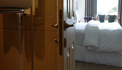 Deluxe Room with Valley View