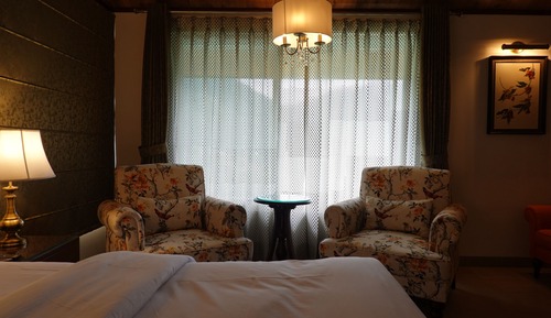 Duplex Suite with Valley View and Private Sitting Area