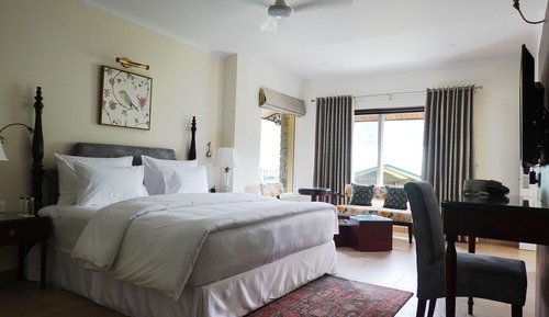 Executive Suite with Valley View and Private Sitting Area