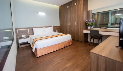 Executive Suite