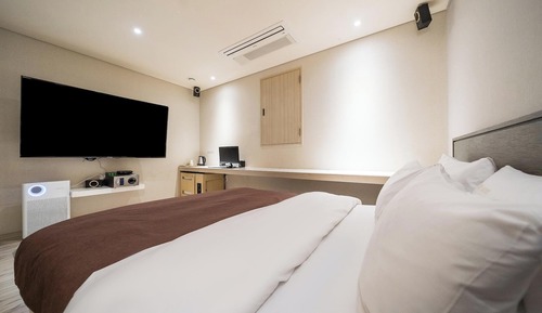 Room (Standard (random assignment))