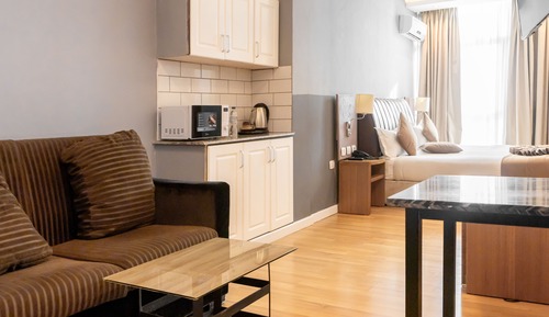 Deluxe Studio, 1 Queen Bed, City View