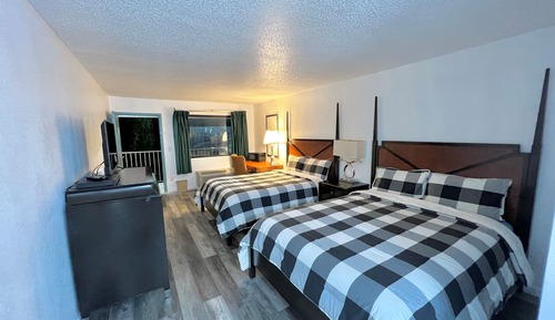 Basic Double Room, 2 Queen Beds
