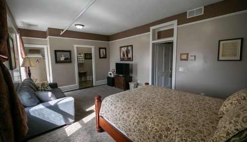 Deluxe Suite (Historic Building, No Elevator)