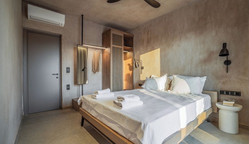 One- Bedroom Villa 360o View with private heated pool