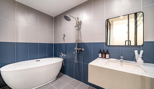 Room (24 Hour STAY (1400 - 1400 24 Hour Hot)