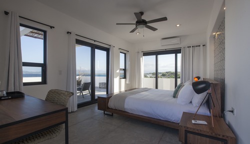 Panoramic Room