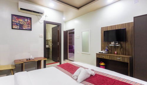 Deluxe Triple Room
