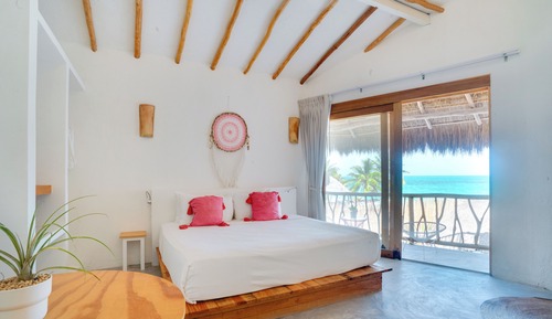 Panoramic Room