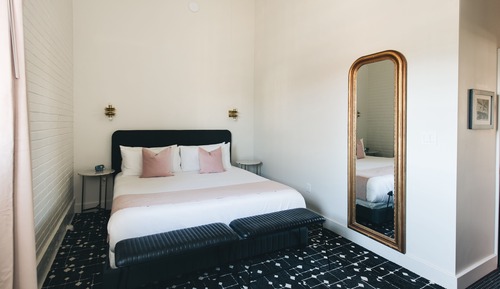 Junior King Suite