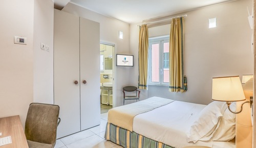 Superior Room, Mountain View