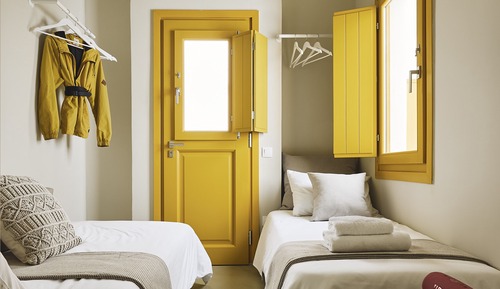 Luxury Studio Suite (Myron)