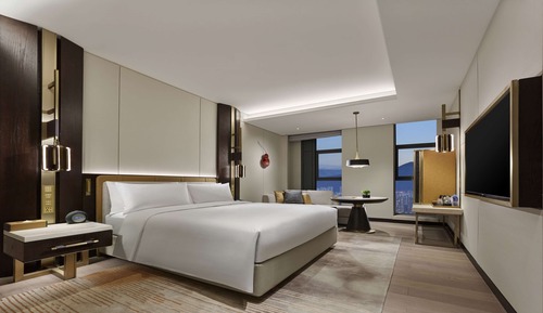Deluxe Room, 1 King Bed