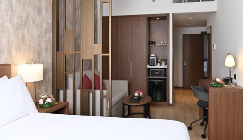 Deluxe Room, 1 King Bed with Sofa bed