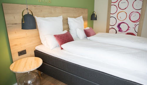 Double Room (Ortswein)