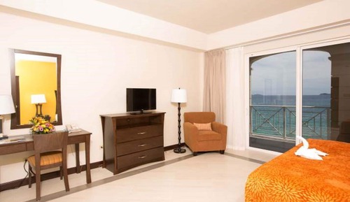 Premium Room, 1 King Bed, Ocean View